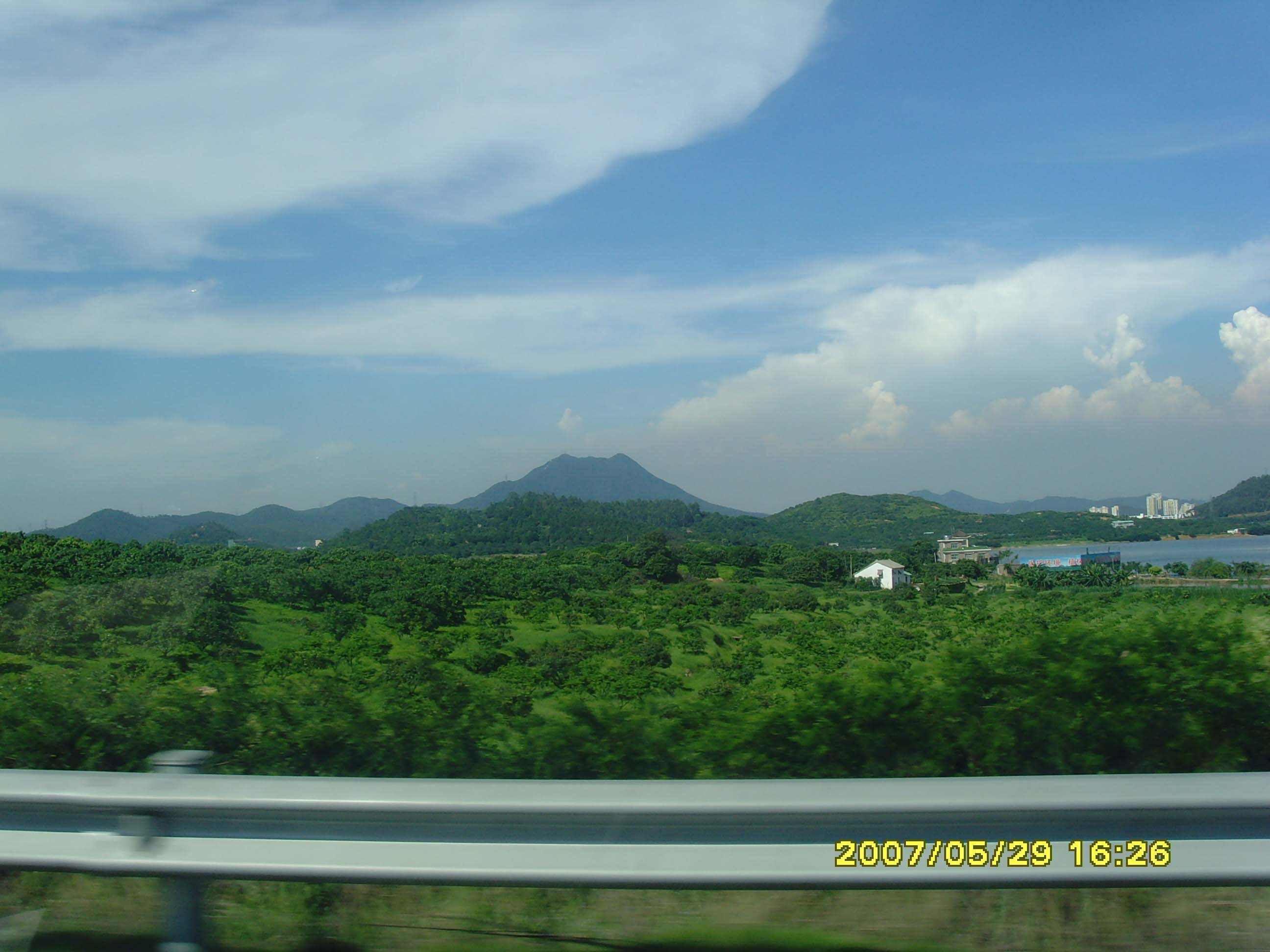 20070531_757618f5570dad328569DqW5HDoWyr2l.jpg