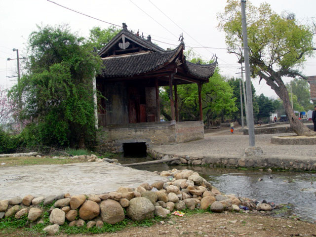 侧面照.jpg