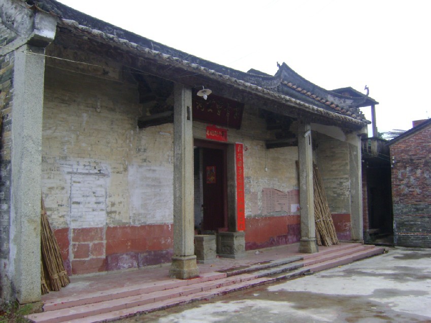坐庚兼酉，左水倒右，门高318.5，门宽172.5.jpg