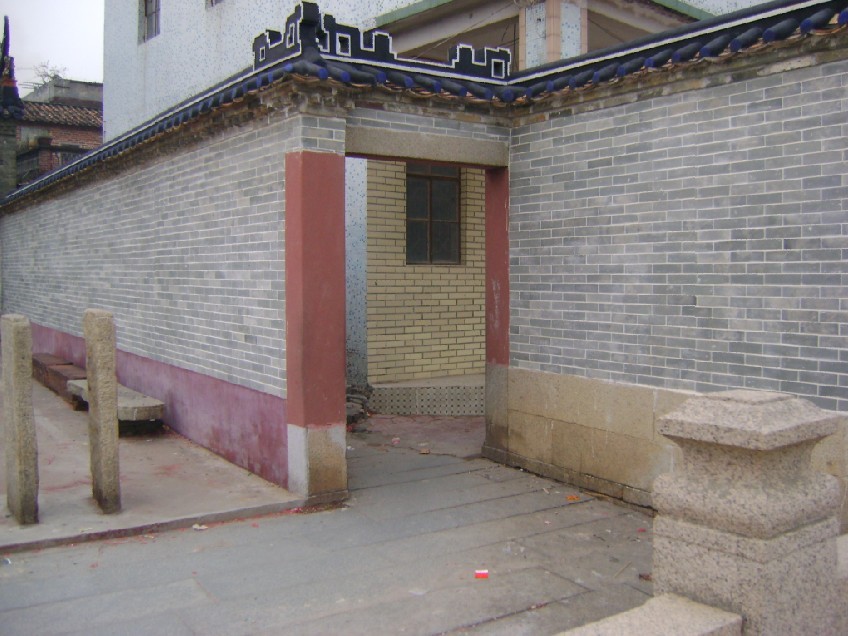 左边门，坐庚与申中缝.jpg