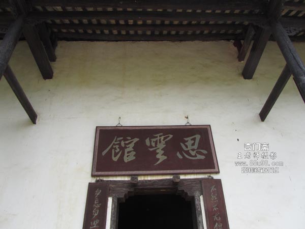 8c782265gaff3f8127a92&690.jpg