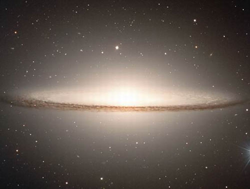 宽边帽星系.jpg