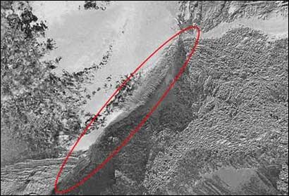 快鳥商用遙感衛星2003年拍攝的阿勒山“不