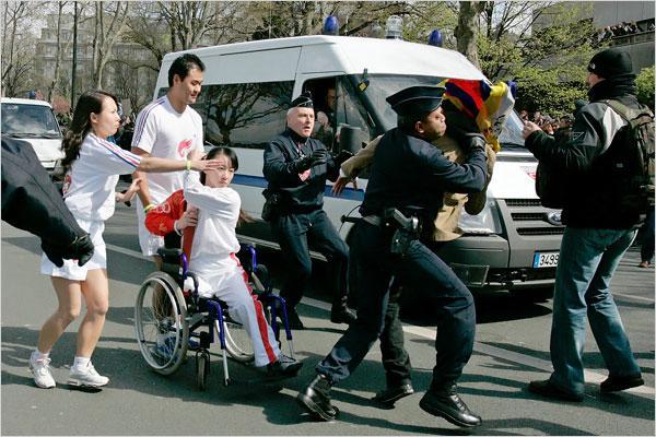 032AFDCF.jpg