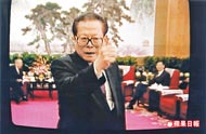 2000 年 10 月 底 ， 江 澤 民 發 火 斥 香 港 記 者 naive （ 幼 稚 ） 。