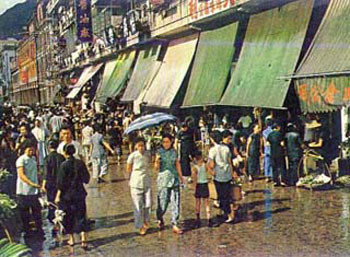 15)50年代堅拿道西街市.jpg