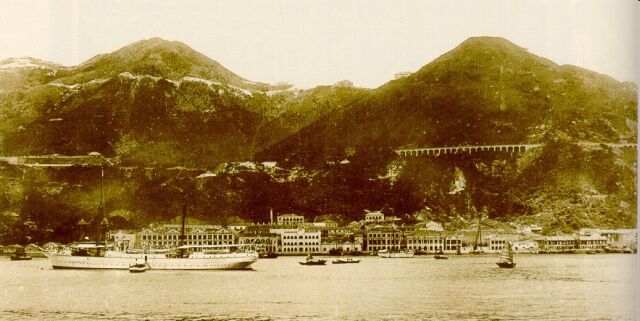 1890年香港仔海旁.jpg