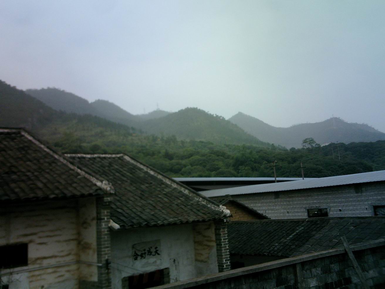 背后左边.JPG